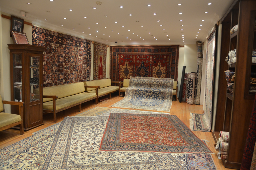 Digital Vintage Flower Art Carpet